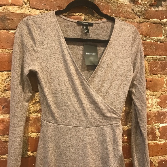 Wrap Dress - Picture 3 of 4